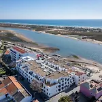Bright & Cozy House With Terrace By Hostwise *
