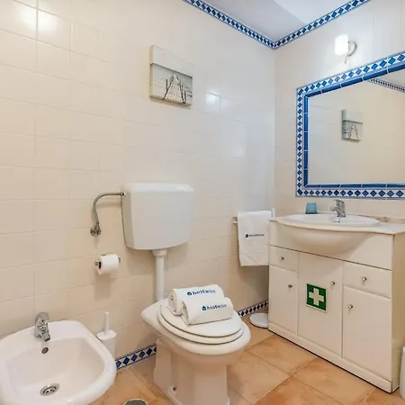 Apartment Bright & Cozy House With Terrace By Hostwise *