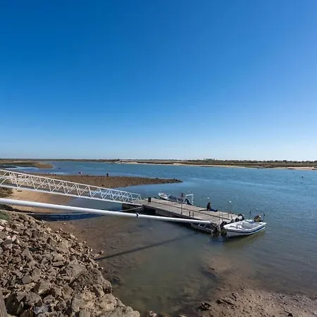 Apartment Bright & Cozy House With Terrace By Hostwise