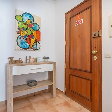 Apartment Bright & Cozy House With Terrace By Hostwise *