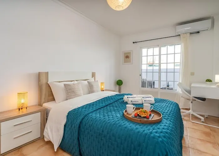 Apartment Bright & Cozy House With Terrace By Hostwise