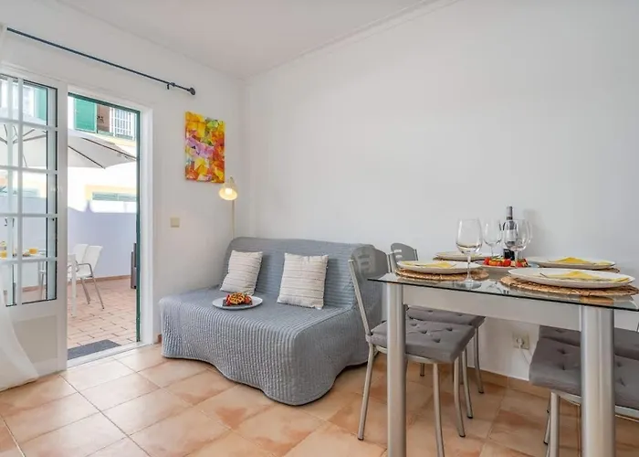 Bright & Cozy House With Terrace By Hostwise * Cabacos