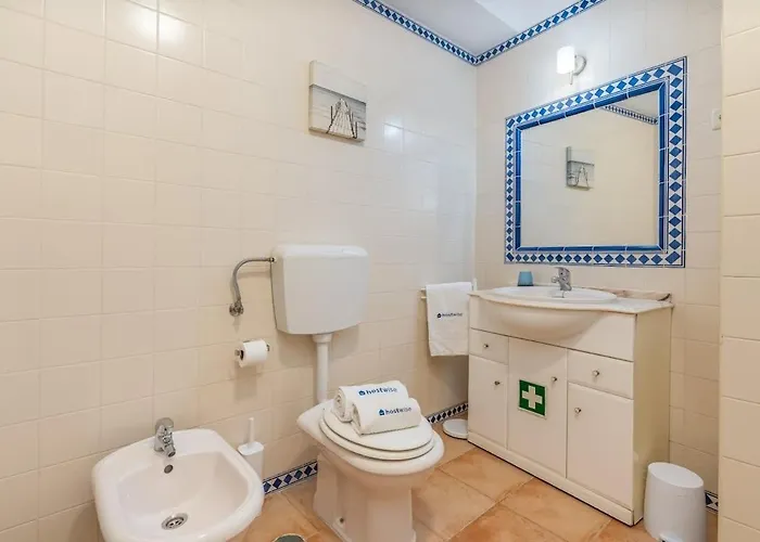 Apartment Bright & Cozy House With Terrace By Hostwise *